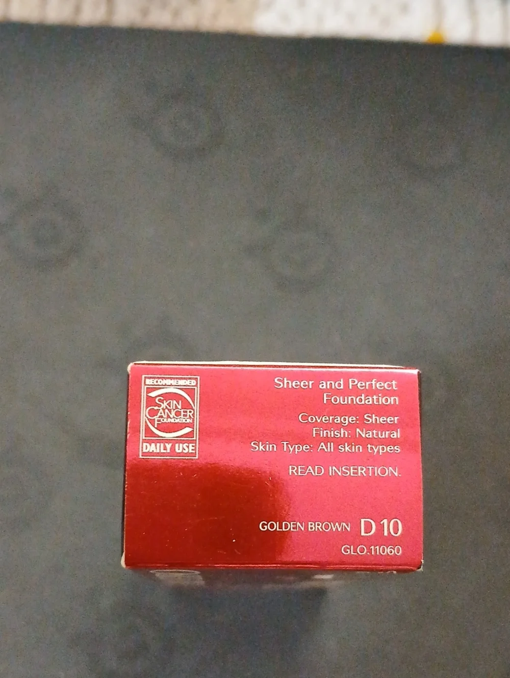 Shiseido Sheer and Perfect Foundation - D10 Golden Brown SPF 18 NIB